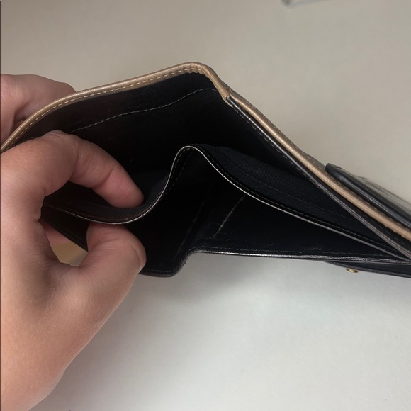 Bally black leather bifold wallet with brown trim - Picture 9 of 9